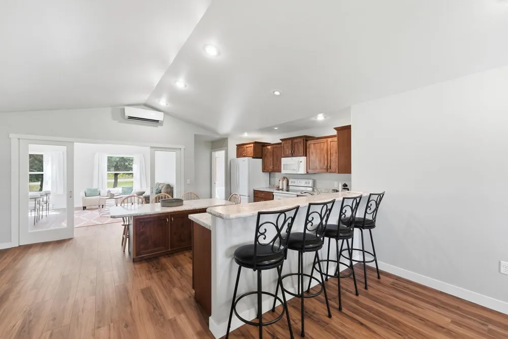 357 Old Glory Drive NE Alexandria, MN 56308
