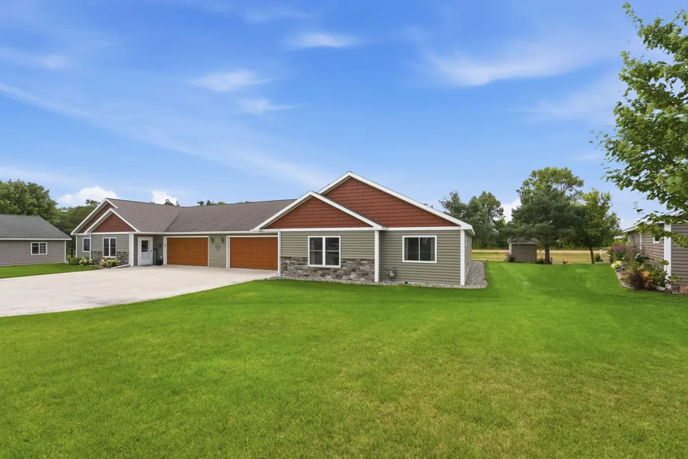 357 Old Glory Drive NE Alexandria, MN 56308