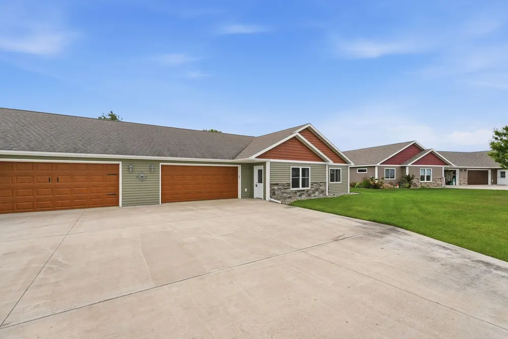 357 Old Glory Drive NE Alexandria, MN 56308