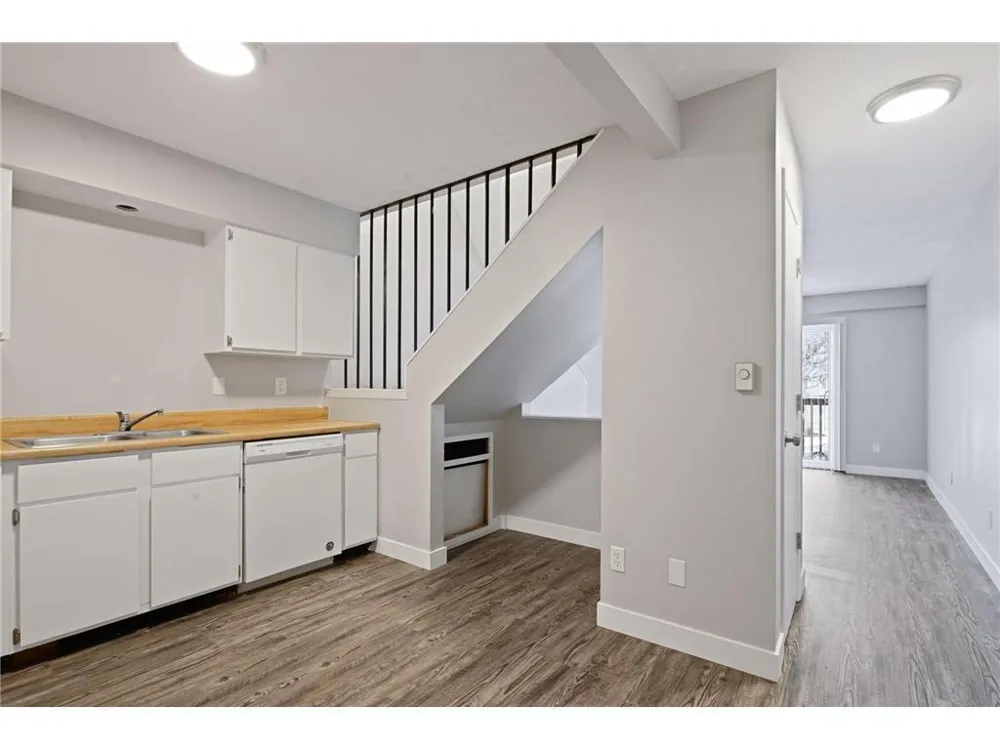 924 21st Avenue S Minneapolis, MN 55404