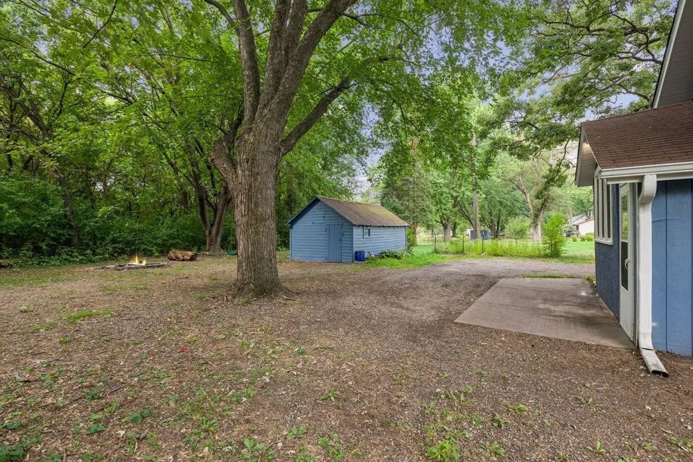 7217 63rd Avenue Brooklyn Park, MN 55428