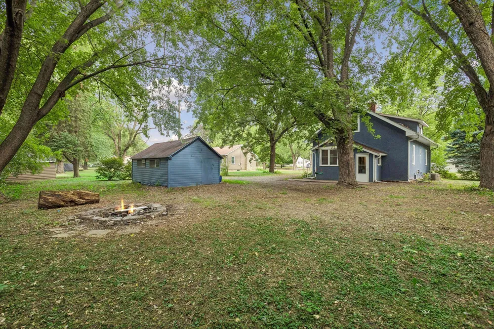 7217 63rd Avenue Brooklyn Park, MN 55428