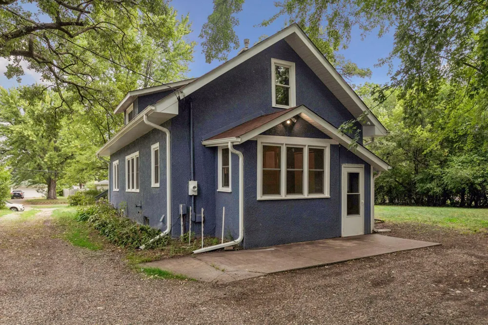 7217 63rd Avenue Brooklyn Park, MN 55428