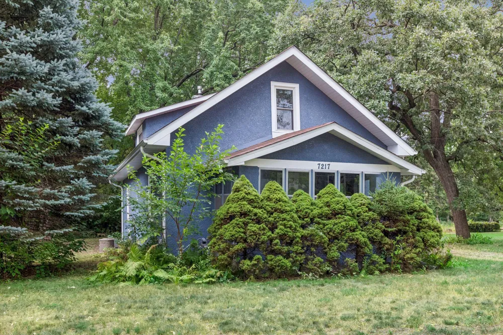 7217 63rd Avenue Brooklyn Park, MN 55428