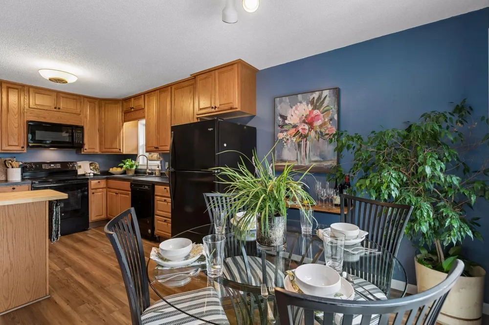 2146 202nd Avenue NW Oak Grove, MN 55011