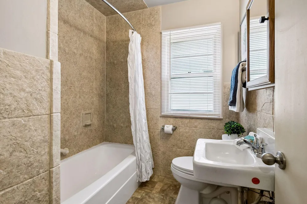 3539 Snelling Avenue Minneapolis, MN 55406