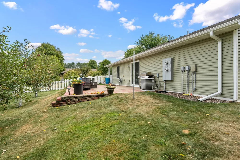 1820 Wooden Shoe Court Baldwin, WI 54002