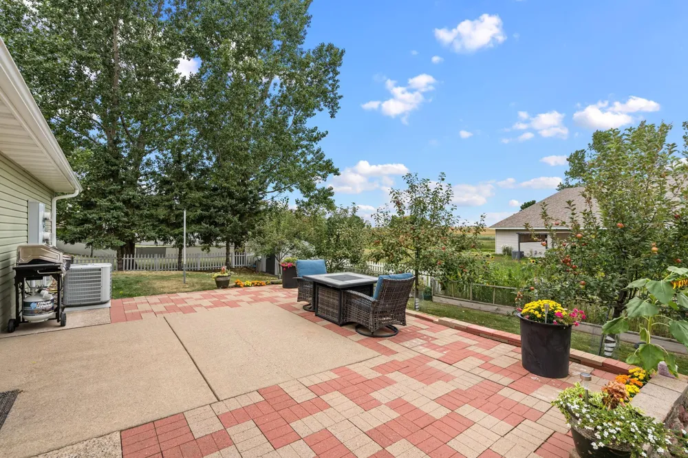 1820 Wooden Shoe Court Baldwin, WI 54002