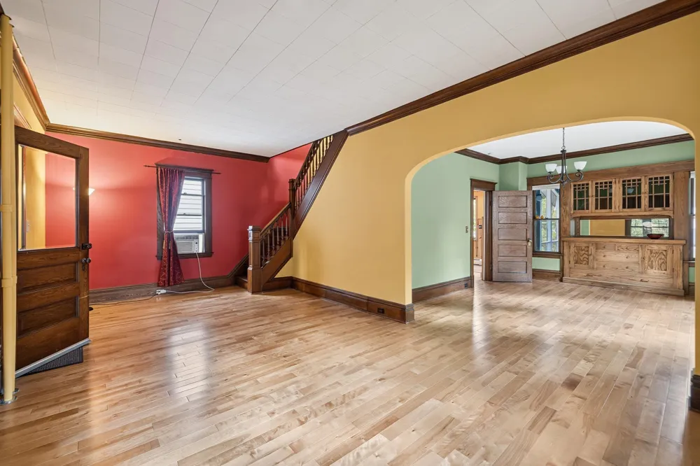 2415 E 22nd Street Minneapolis, MN 55406