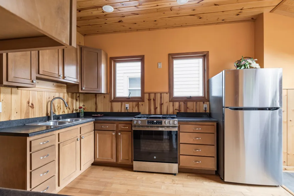 2415 E 22nd Street Minneapolis, MN 55406
