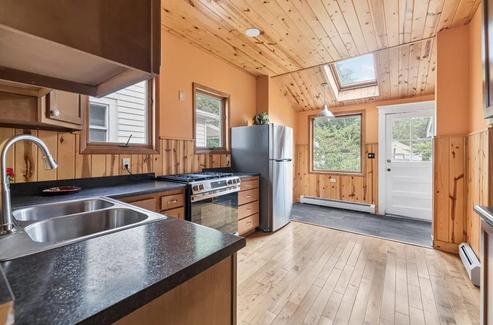 2415 E 22nd Street Minneapolis, MN 55406