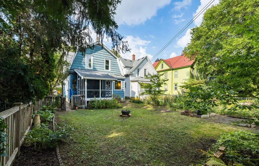 2415 E 22nd Street Minneapolis, MN 55406