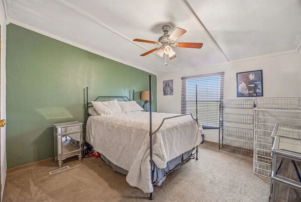 11555 US Highway 377 Stephenville, TX 76401