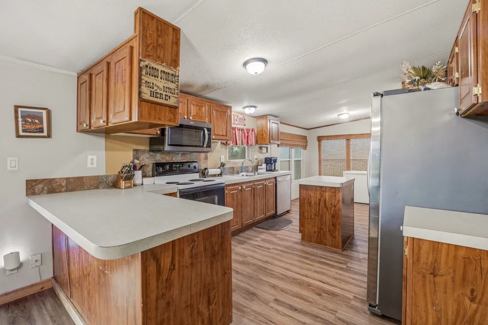 11555 US Highway 377 Stephenville, TX 76401