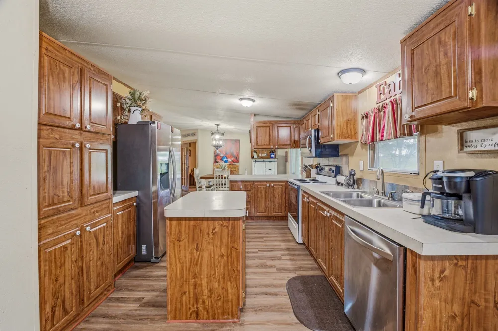 11555 US Highway 377 Stephenville, TX 76401
