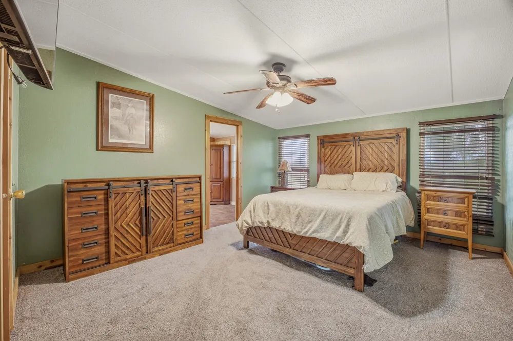 11555 US Highway 377 Stephenville, TX 76401
