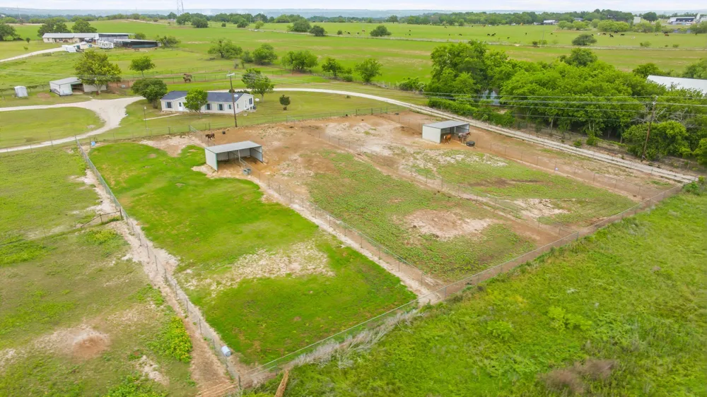 11555 US Highway 377 Stephenville, TX 76401