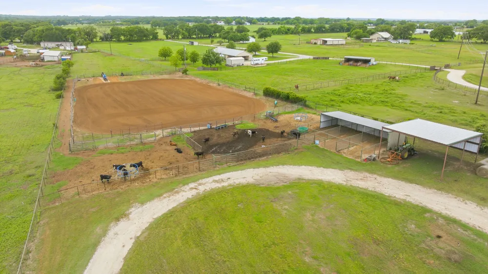 11555 US Highway 377 Stephenville, TX 76401