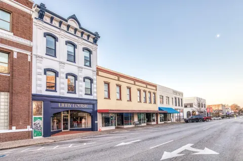 112 E Alamo Street #2