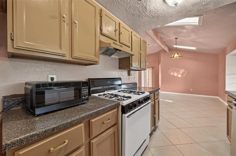 10706 Thorncliff Drive Humble, TX 77396