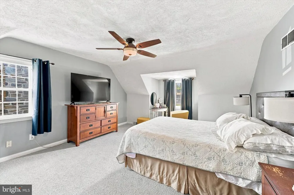 442 THATCHER ROAD Springfield, PA 19064