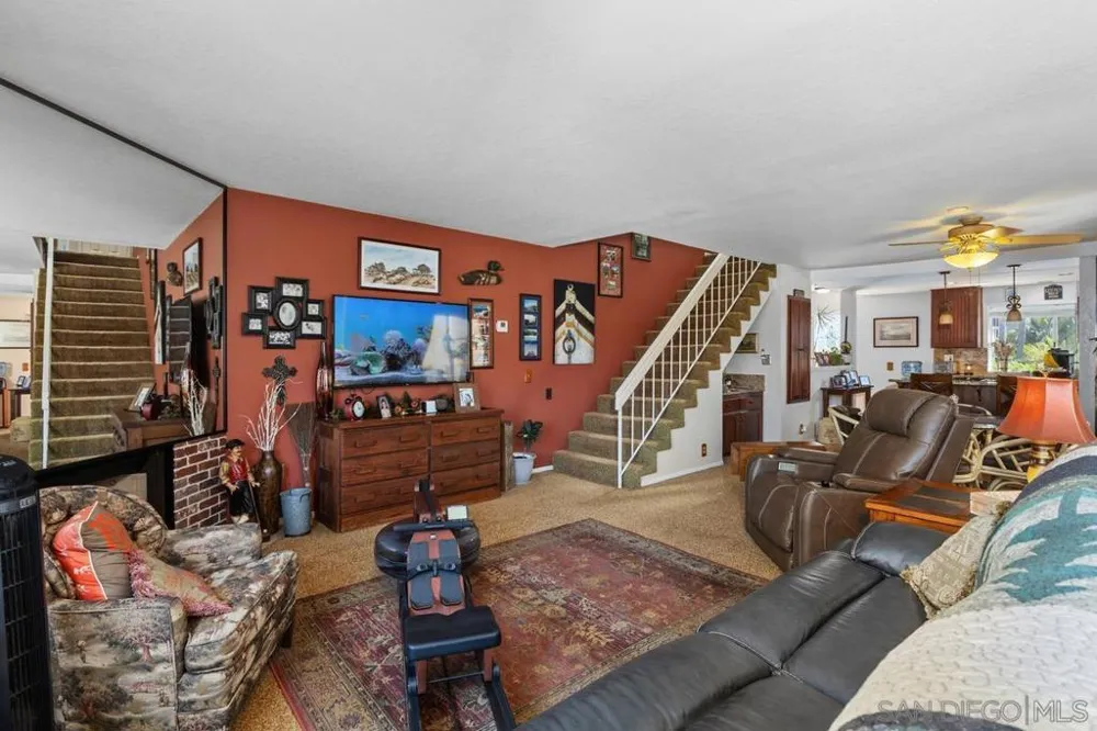2520 Navarra Dr #C Carlsbad, CA 92009