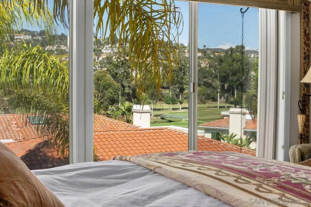 2520 Navarra Dr #C Carlsbad, CA 92009