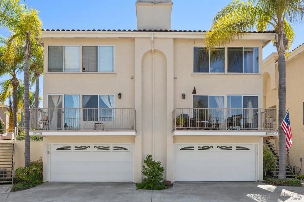 2520 Navarra Dr #C Carlsbad, CA 92009
