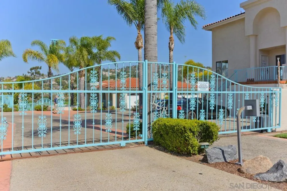 2520 Navarra Dr #C Carlsbad, CA 92009