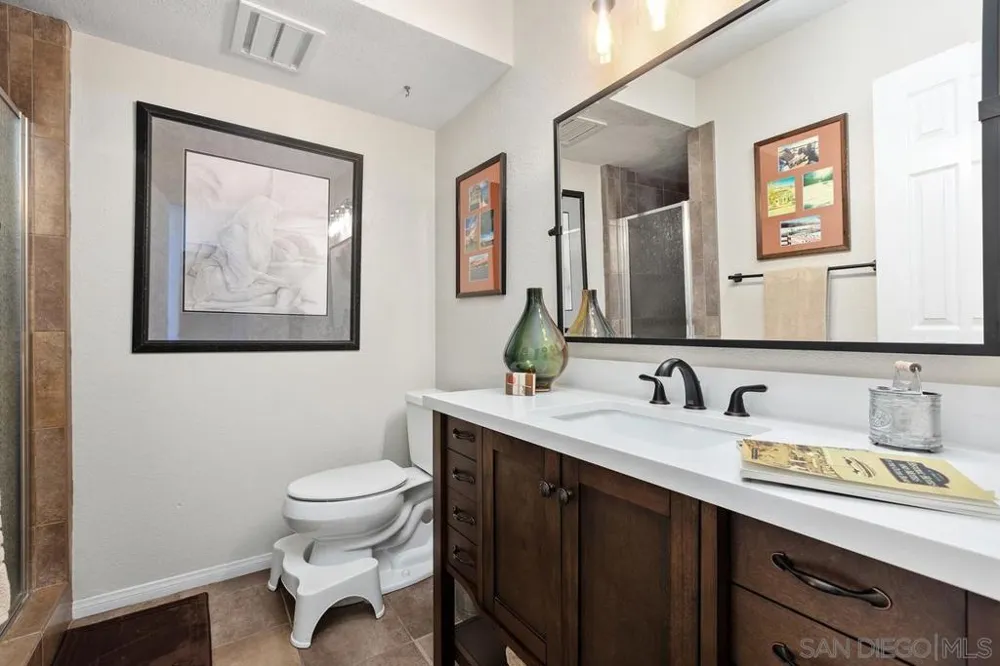 2520 Navarra Dr #C Carlsbad, CA 92009