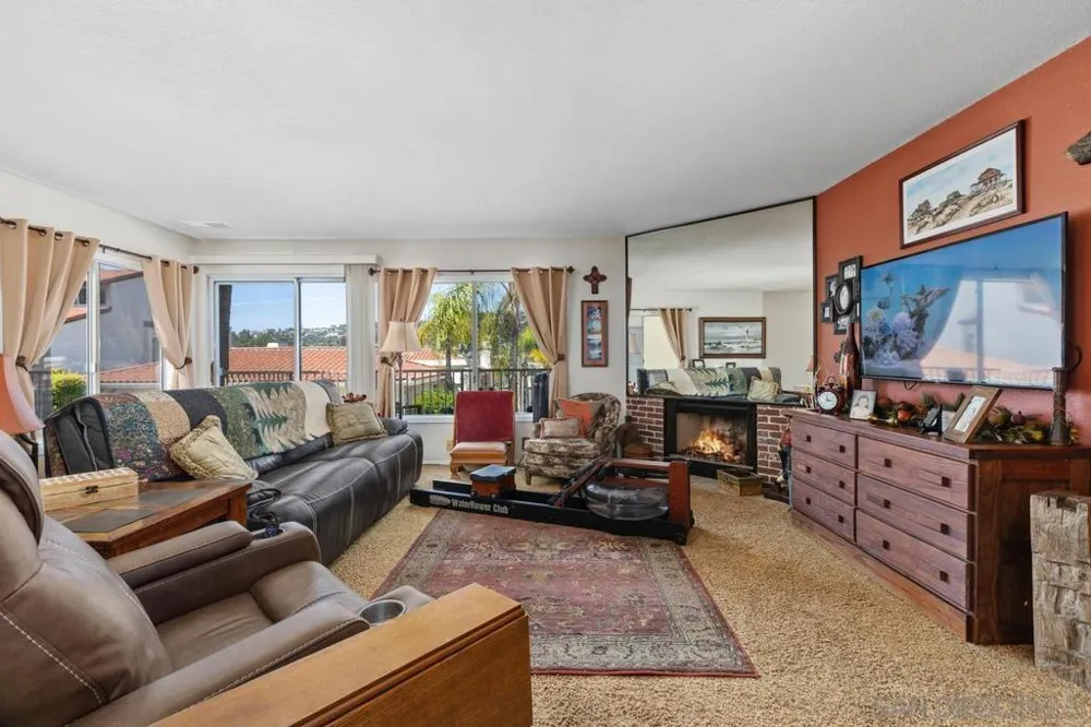 2520 Navarra Dr #C Carlsbad, CA 92009