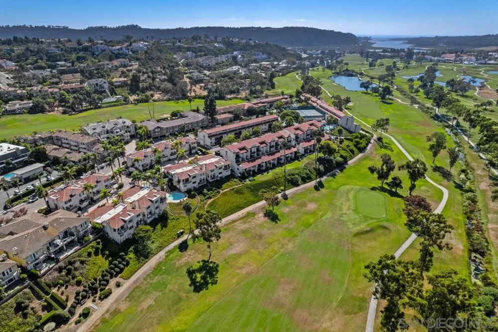 2520 Navarra Dr #C Carlsbad, CA 92009