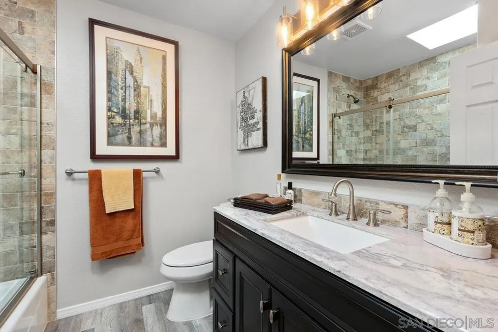 2520 Navarra Dr #C Carlsbad, CA 92009