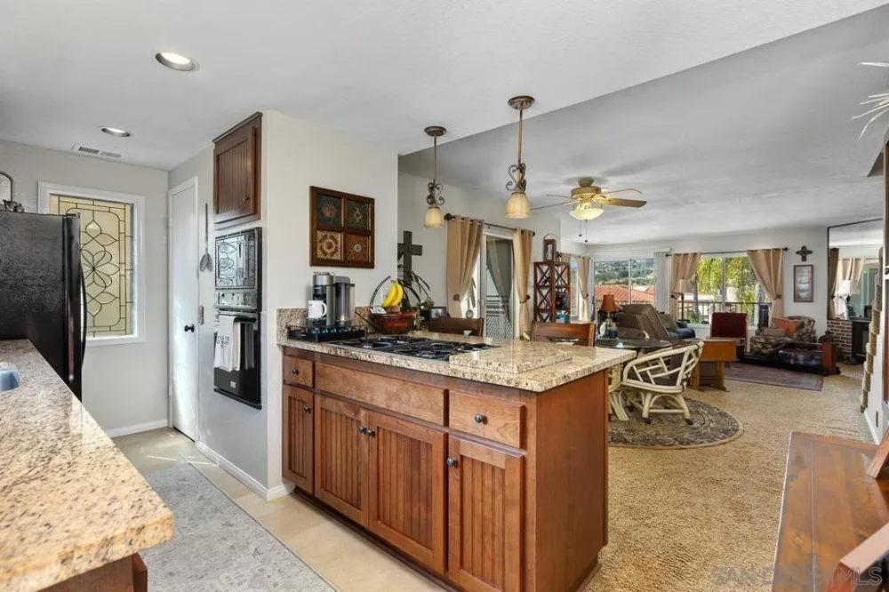 2520 Navarra Dr #C Carlsbad, CA 92009