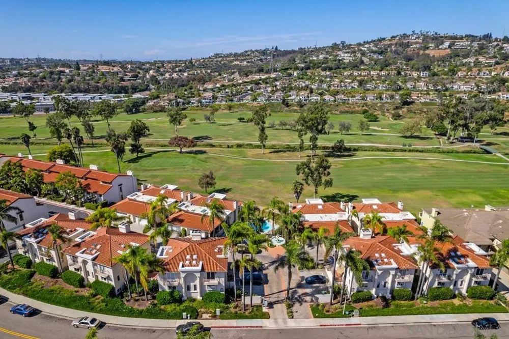 2520 Navarra Dr #C Carlsbad, CA 92009