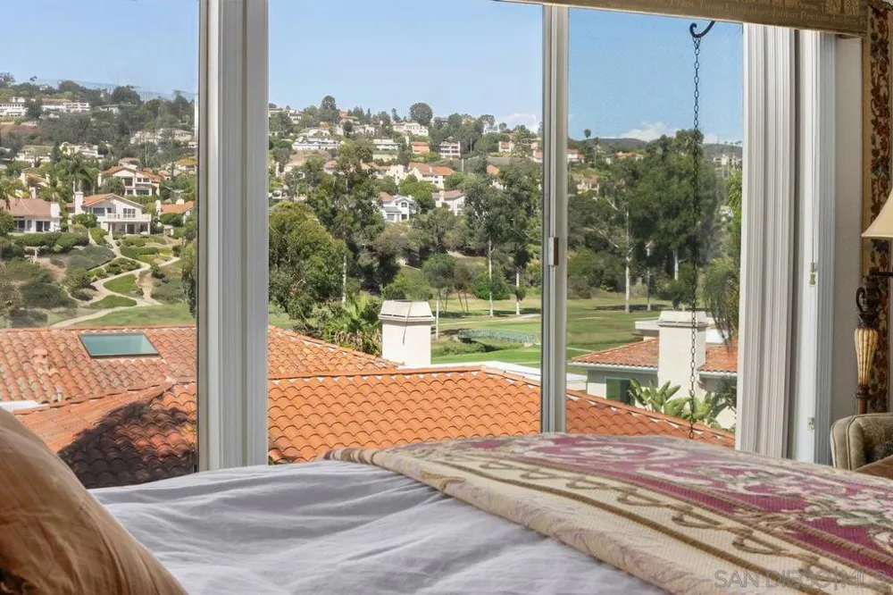 2520 Navarra Dr #C Carlsbad, CA 92009