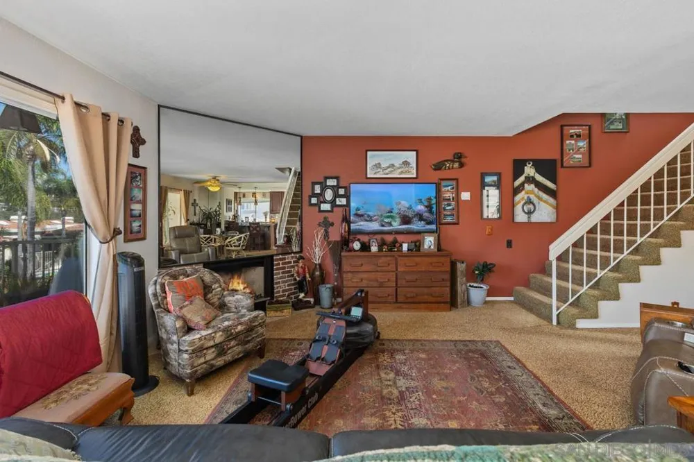 2520 Navarra Dr #C Carlsbad, CA 92009