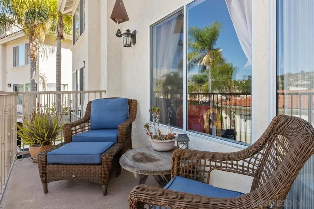2520 Navarra Dr #C Carlsbad, CA 92009
