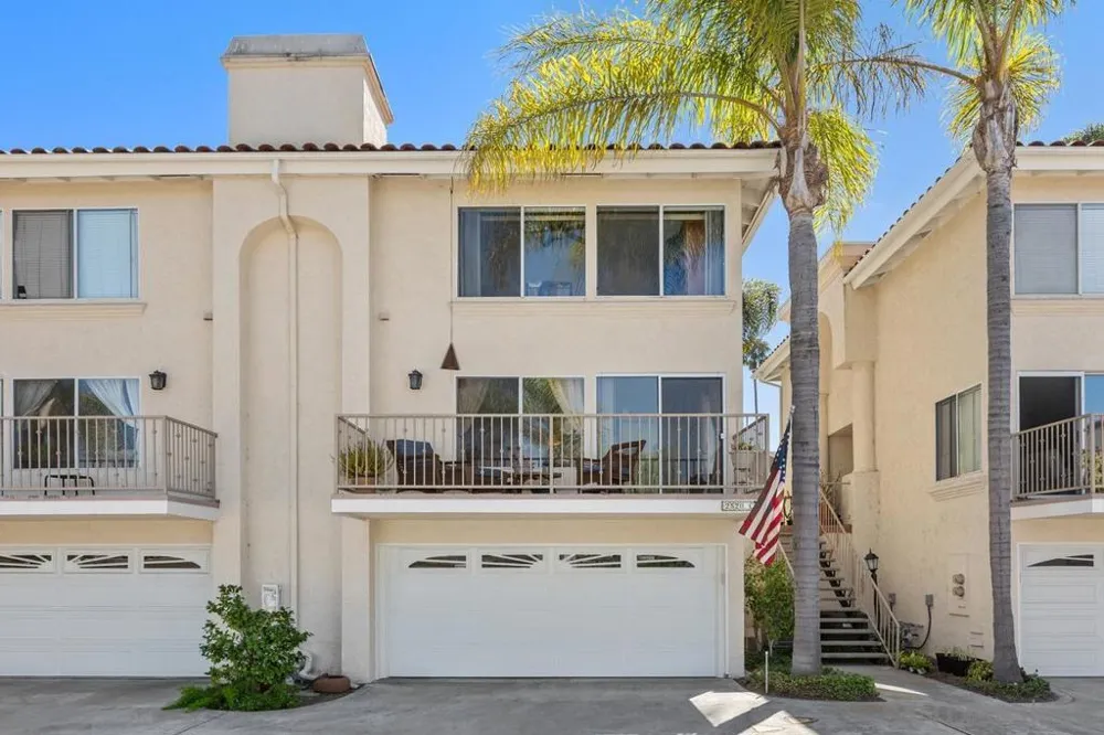 2520 Navarra Dr #C Carlsbad, CA 92009