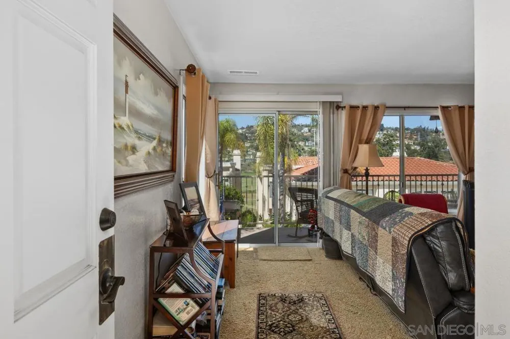 2520 Navarra Dr #C Carlsbad, CA 92009