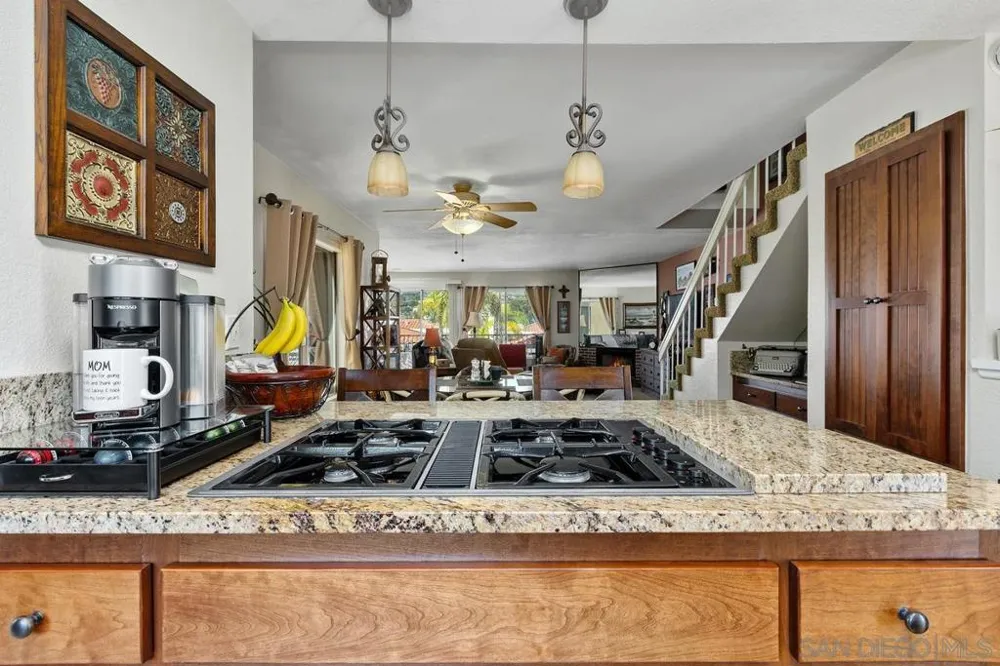 2520 Navarra Dr #C Carlsbad, CA 92009