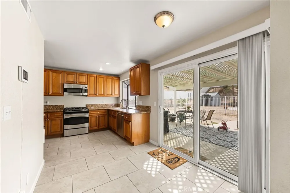 41875 Humber Drive Temecula, CA 92591