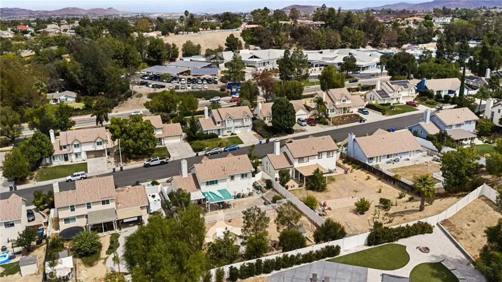 41875 Humber Drive Temecula, CA 92591