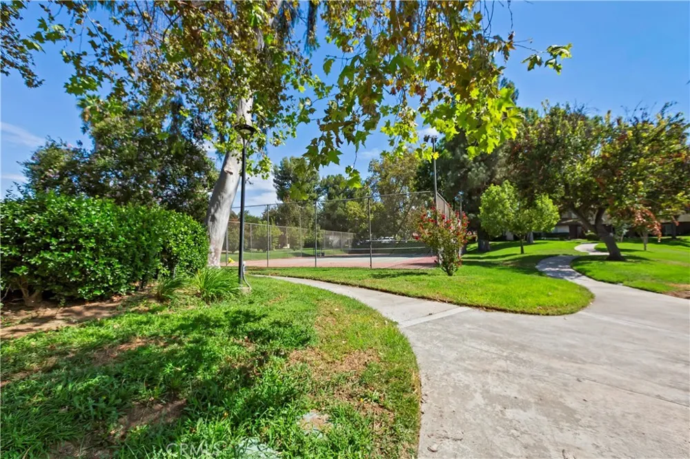 8714 Lincoln Avenue Riverside, CA 92504