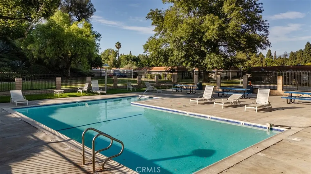 23475 Los Grandes Aliso Viejo, CA 92656