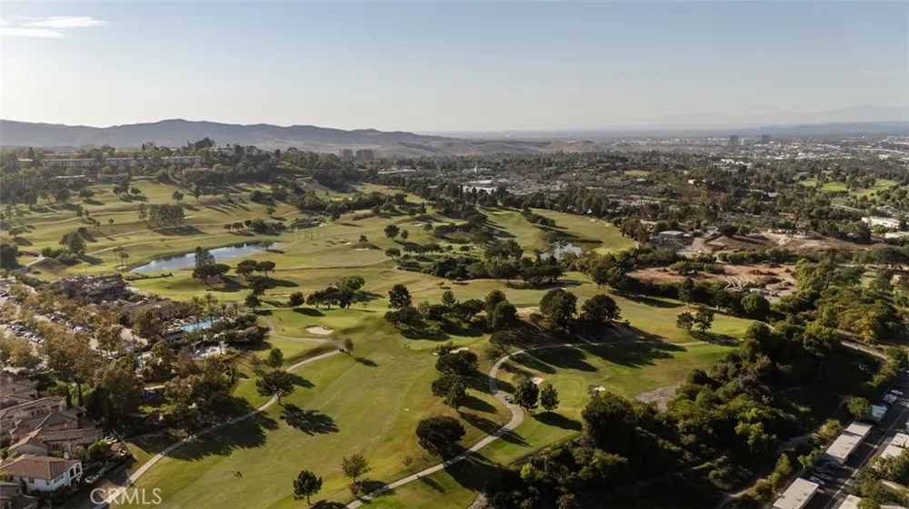 23475 Los Grandes Aliso Viejo, CA 92656