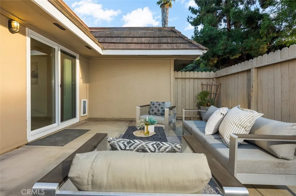 23475 Los Grandes Aliso Viejo, CA 92656