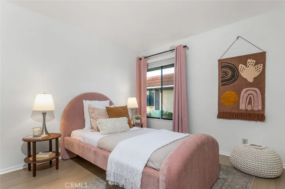 23475 Los Grandes Aliso Viejo, CA 92656
