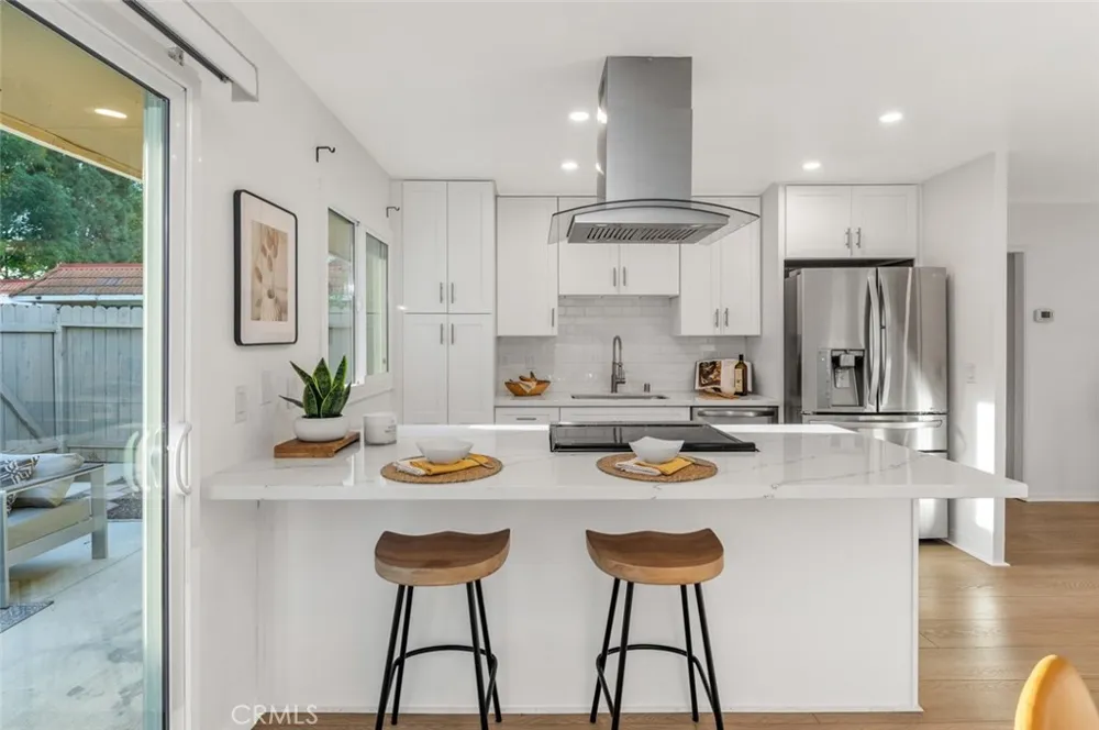 23475 Los Grandes Aliso Viejo, CA 92656