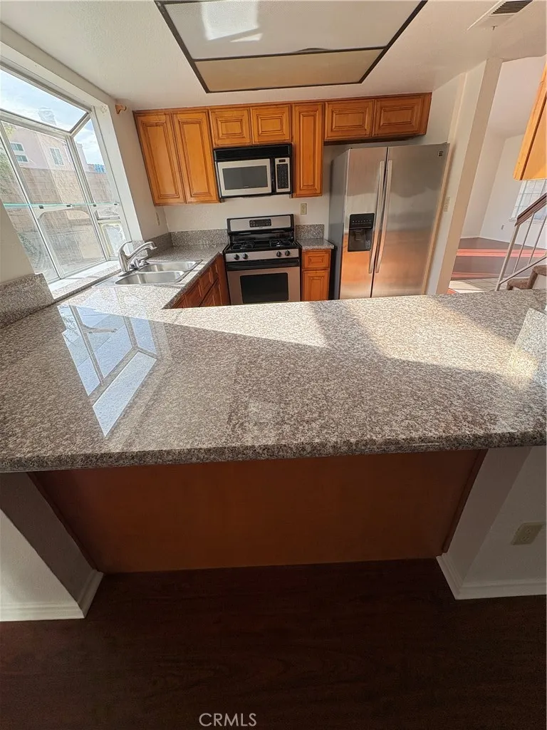 1524 Canterbury Redlands, CA 92374